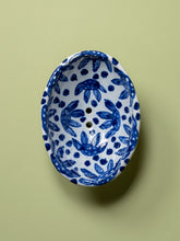 Load image into Gallery viewer, Blue Floral Pedestal Soap Dish
