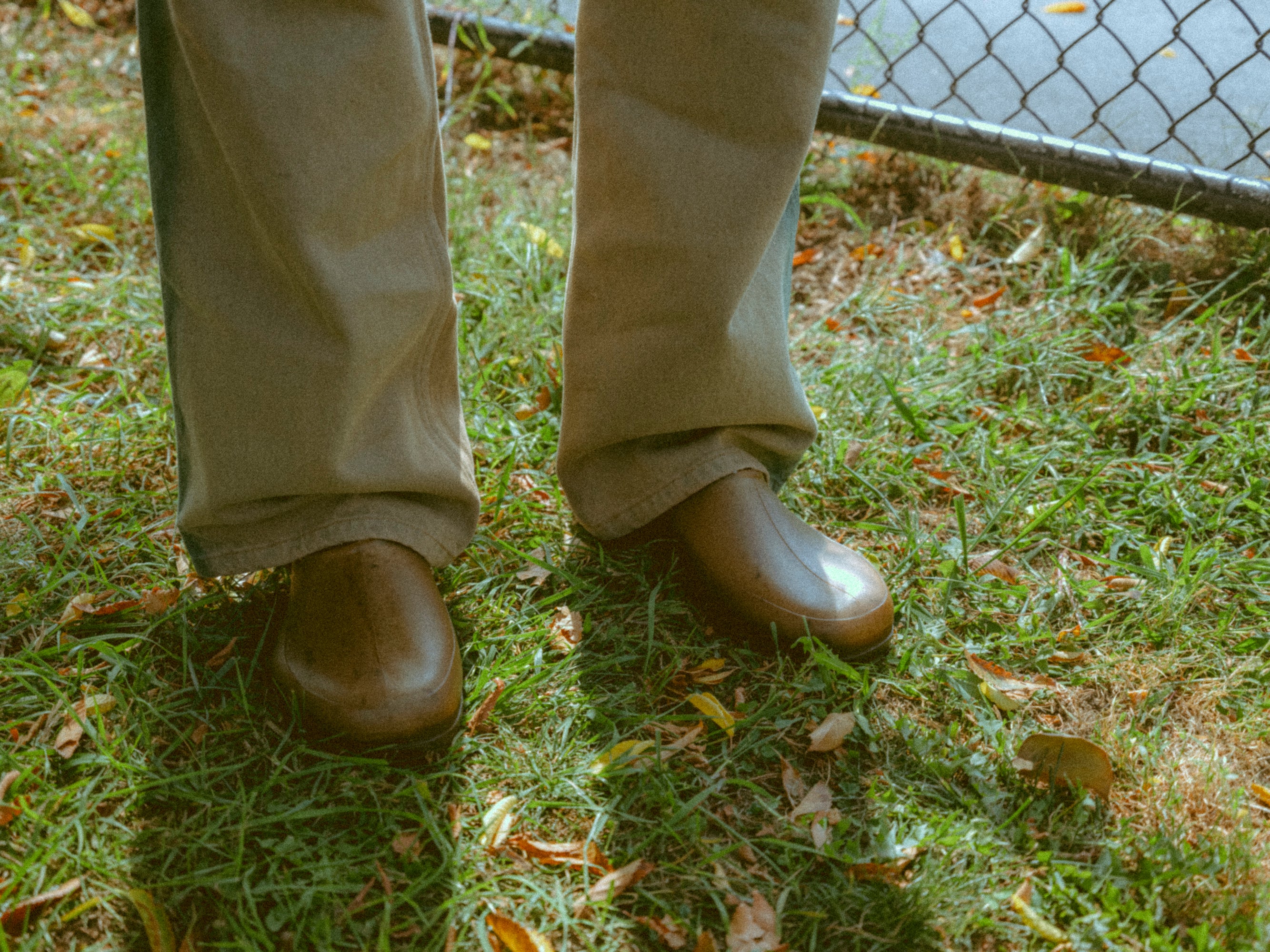 French Recycled Hemp Gardening Clogs in Sepia