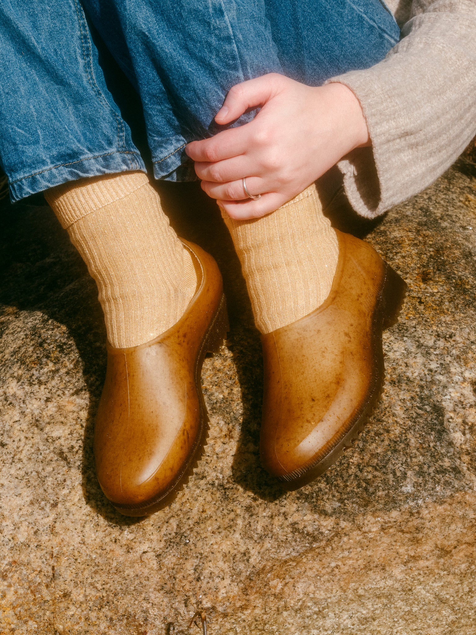 French Recycled Hemp Gardening Clogs in Sepia – The Post Supply