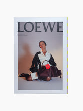 Load image into Gallery viewer, Apartamento Issue #31
