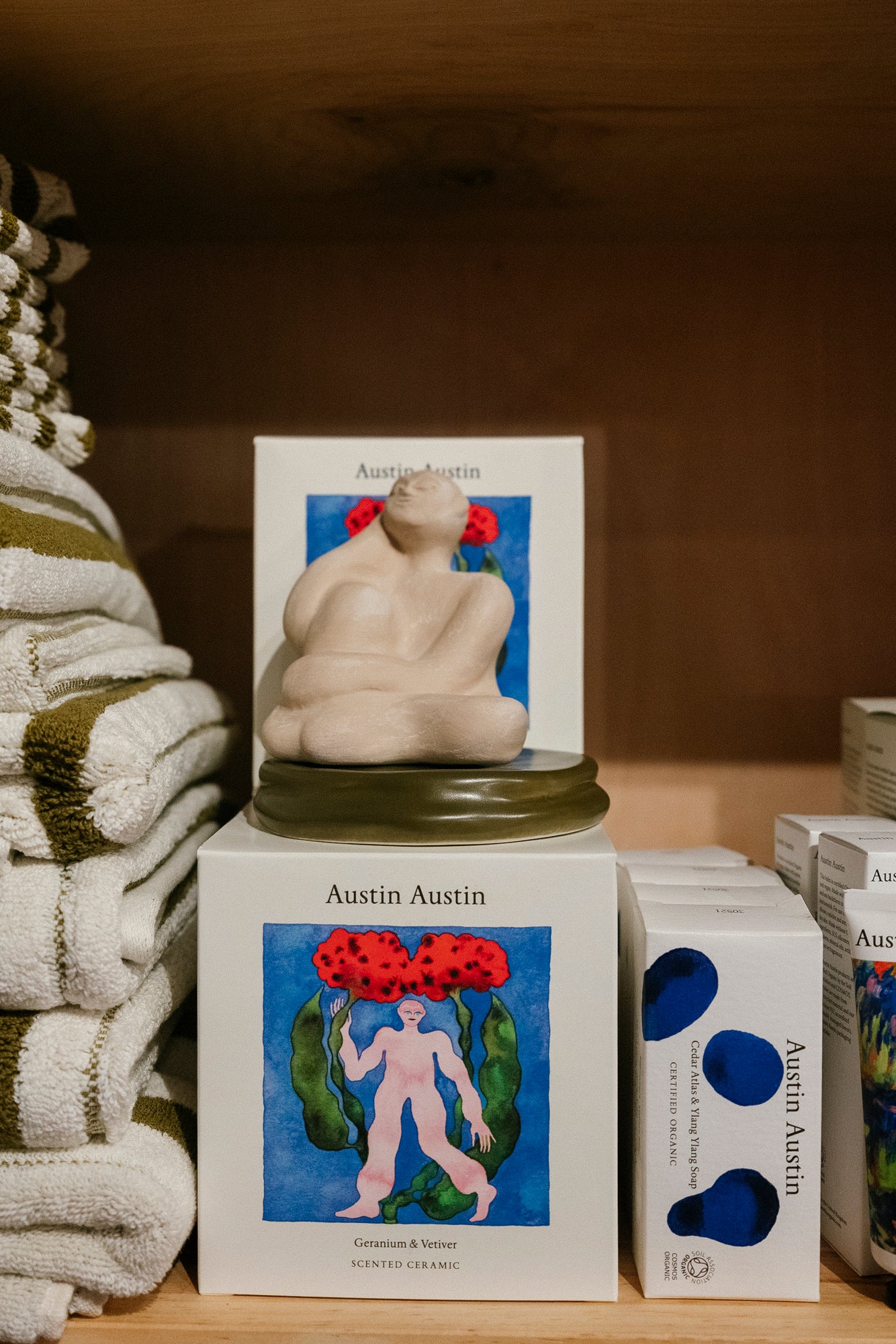 Geranium & Vetiver Ceramic Sculpture