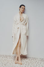 Load image into Gallery viewer, Sulis Organic Cotton Bath Robe, Ivory

