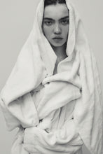 Load image into Gallery viewer, Sulis Organic Cotton Bath Robe, Ivory
