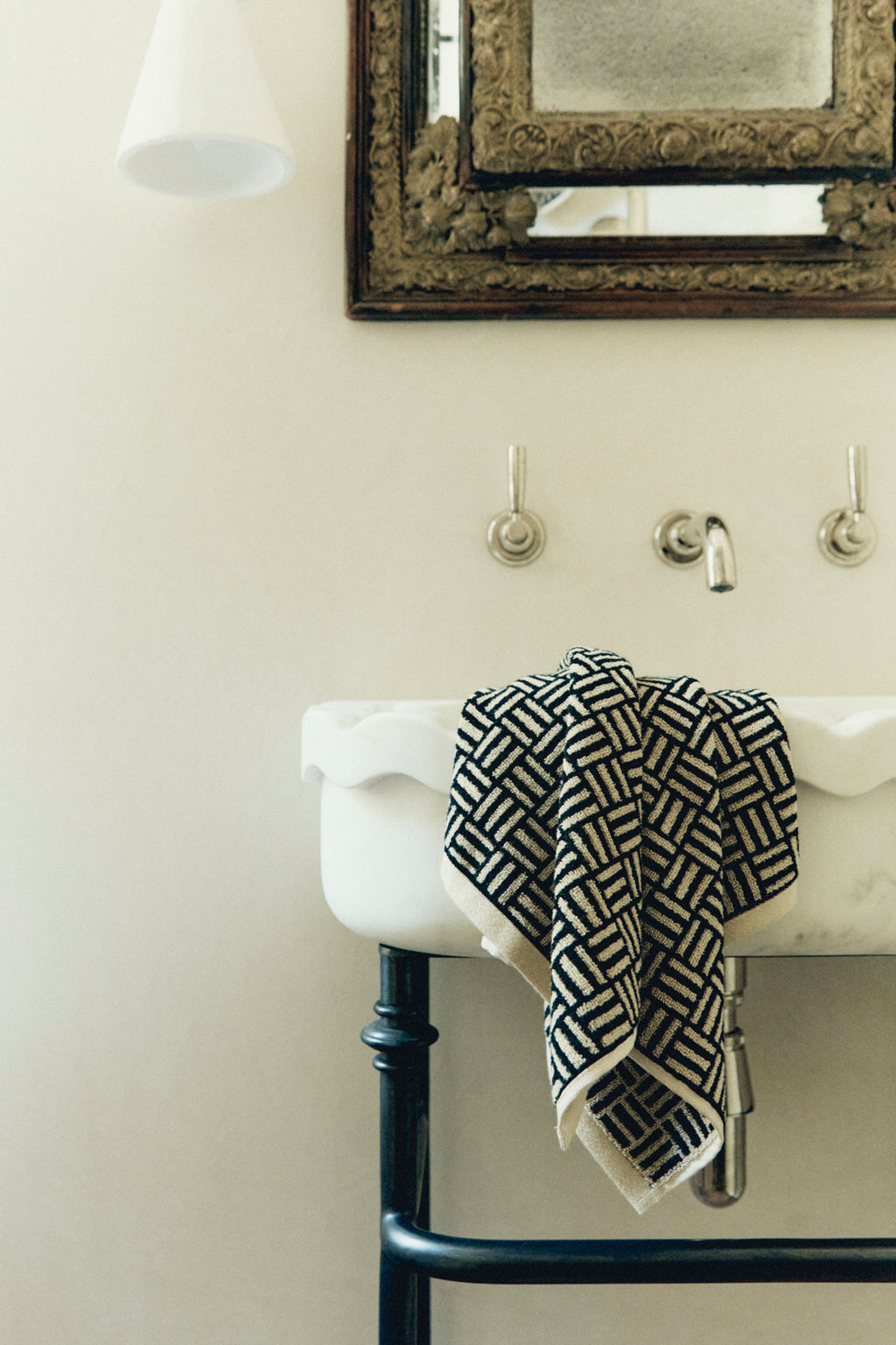 Organic Cotton Weave Towels | Sand & Noir