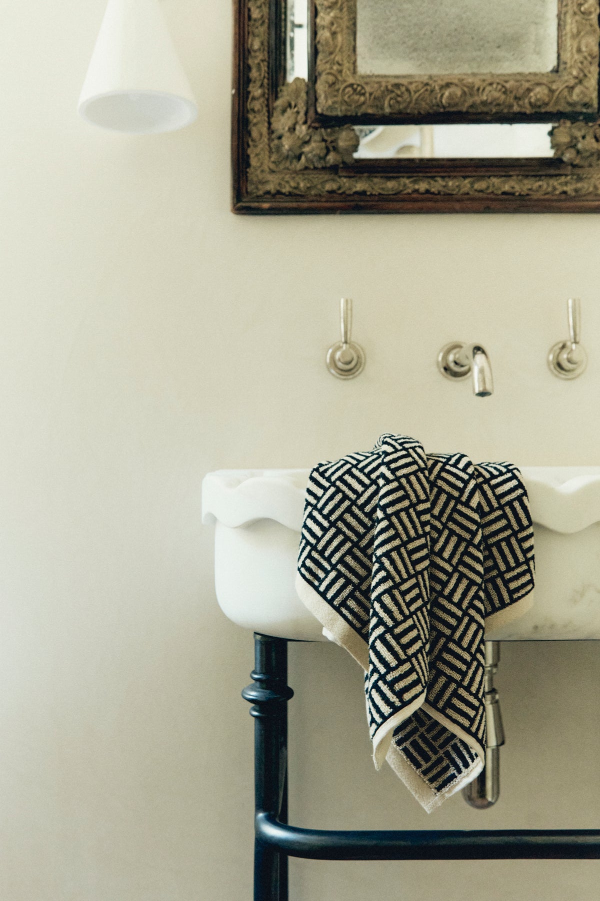 Organic Cotton Weave Towels | Sand & Noir