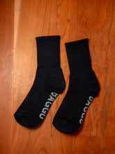 Load image into Gallery viewer, Ribbed Socks | Black
