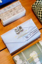 Crunchy Peanuts & Vanilla Créme Chocolate