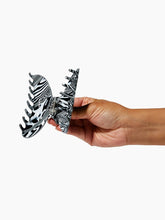 Load image into Gallery viewer, Baby Doll Claw |  Black Marble
