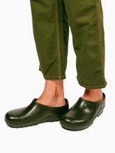 Load image into Gallery viewer, Italian Olive Garden Clogs
