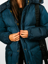 Load image into Gallery viewer, Classico Down Parka | Navy
