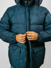 Load image into Gallery viewer, Classico Down Parka | Navy
