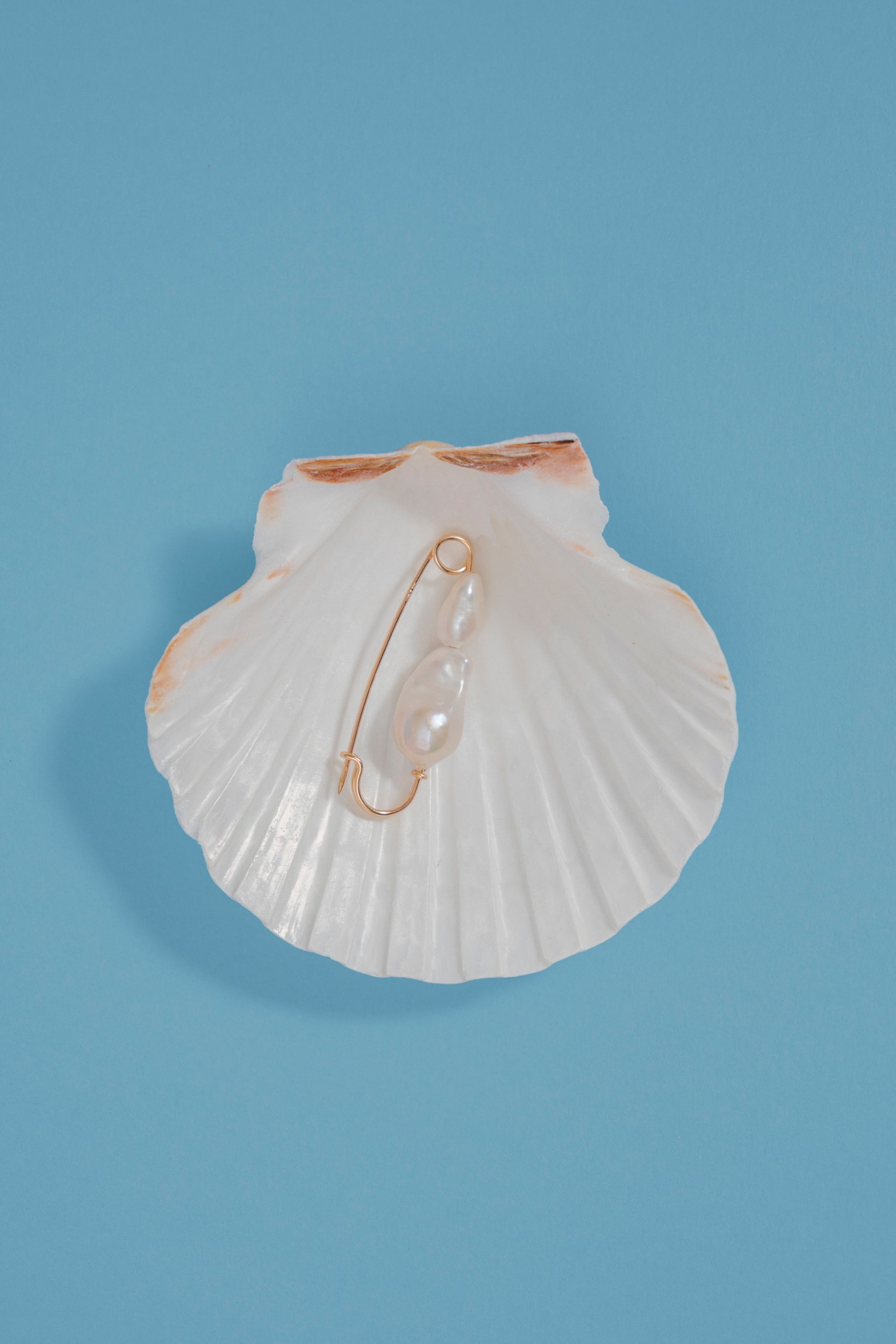 Baroque Pin
