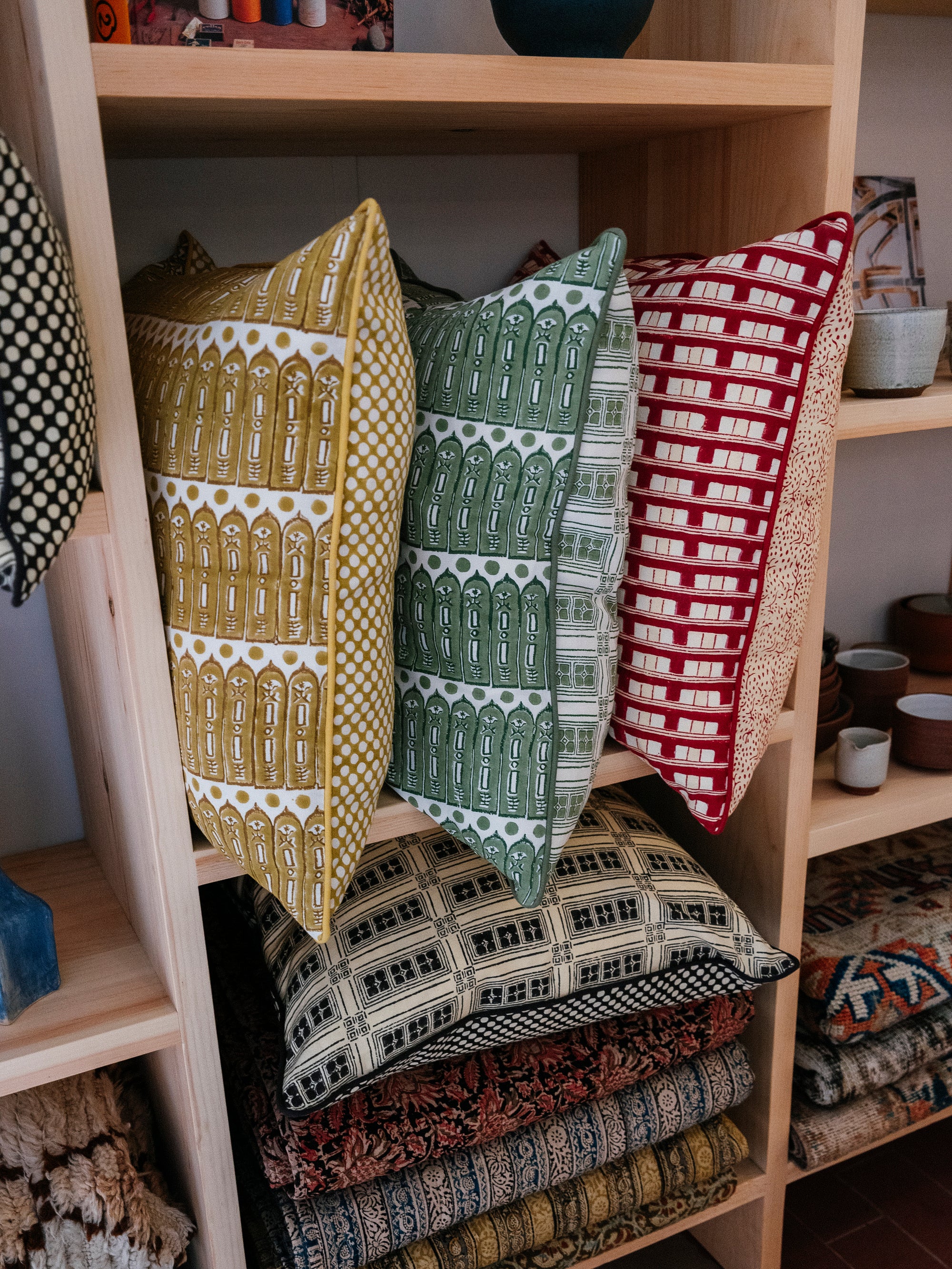 Passero Pillow