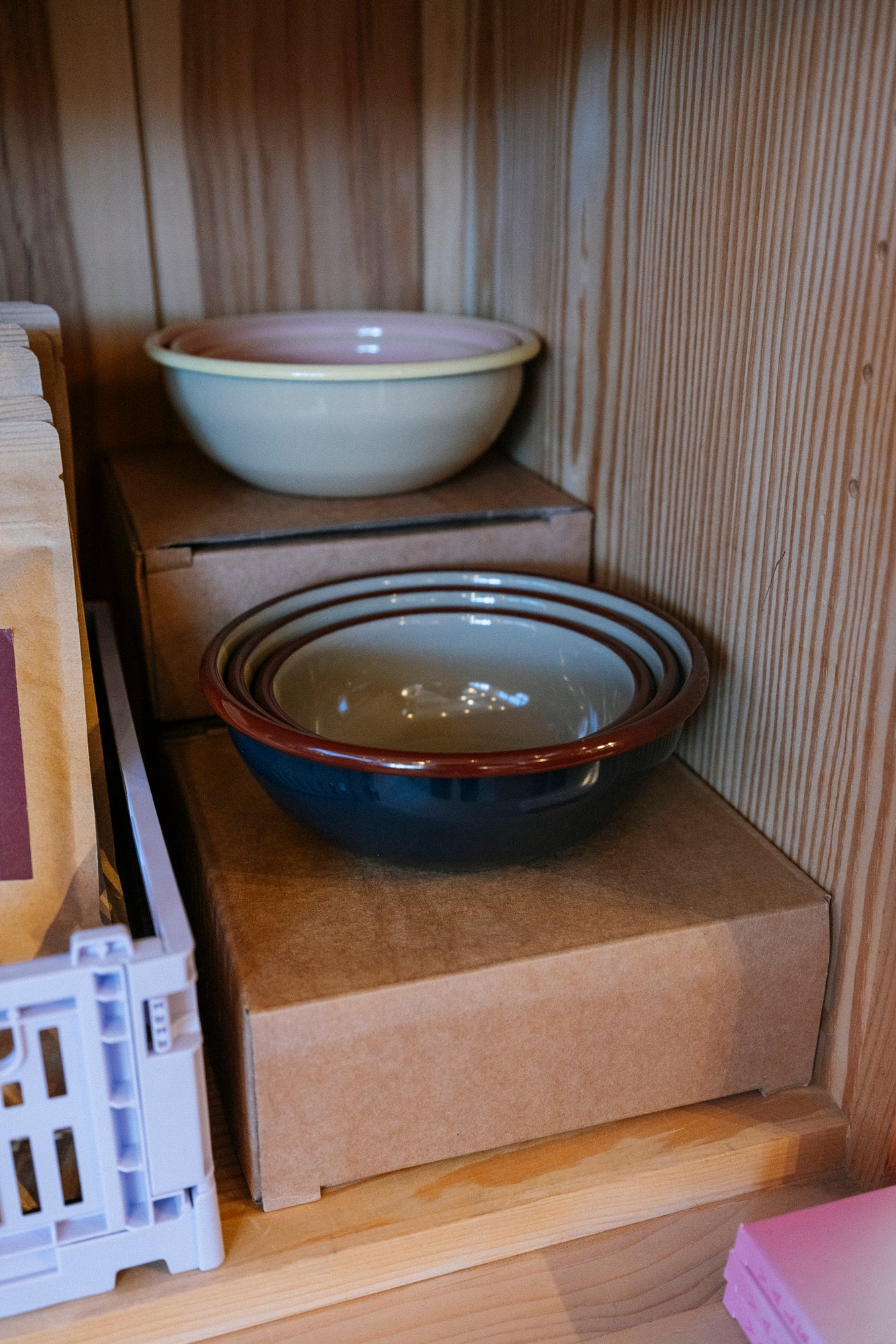 Enamel Bowl Set