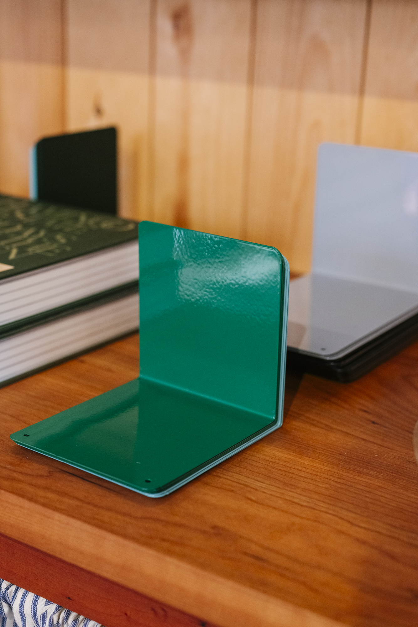 Single Bookend | 2 Sizes