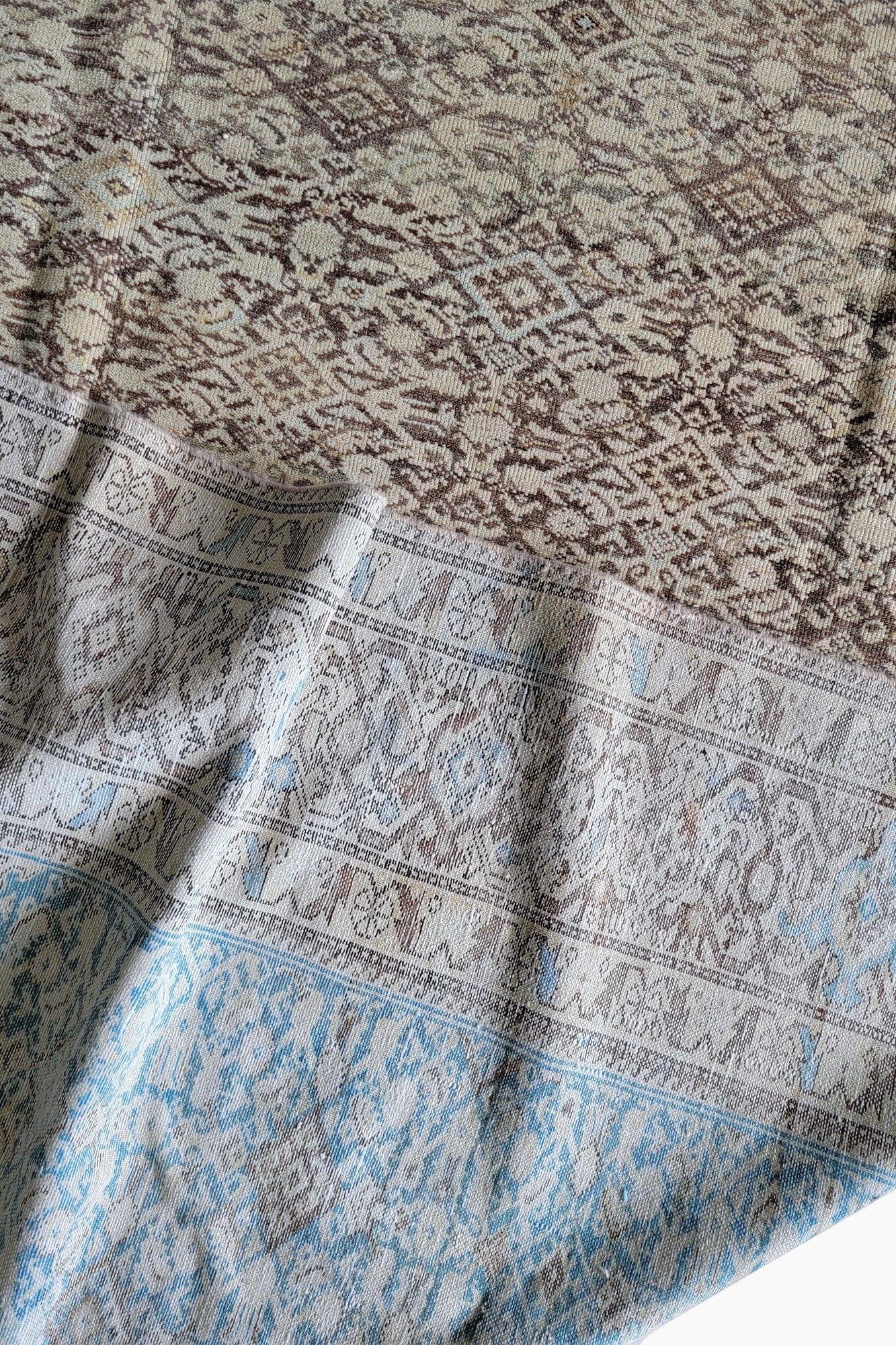 Antique Mahal Low Pile Rug