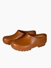 Load image into Gallery viewer, Italian Wheat Garden Clogs
