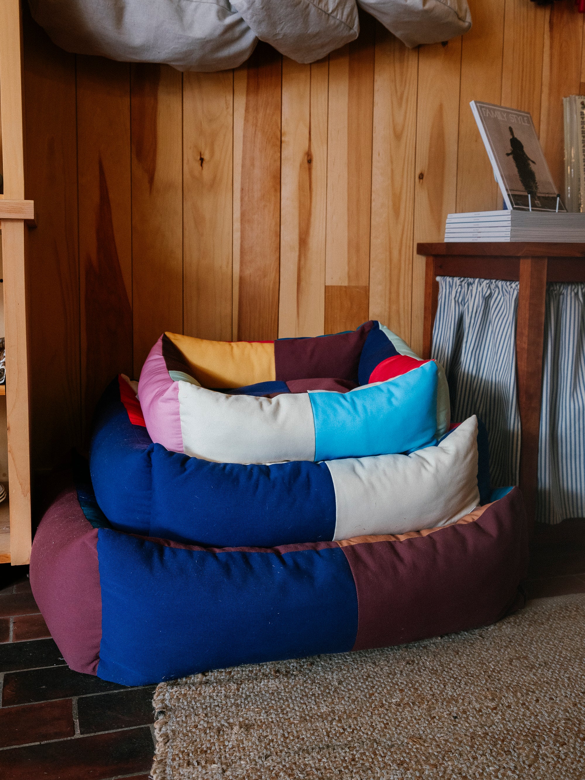 Dog Bed | Large | Burgundy & Green