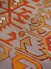 Load image into Gallery viewer, Vintage Kilim Rug
