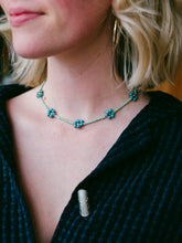 Load image into Gallery viewer, Vintage Beaded Daisy Chain | Short
