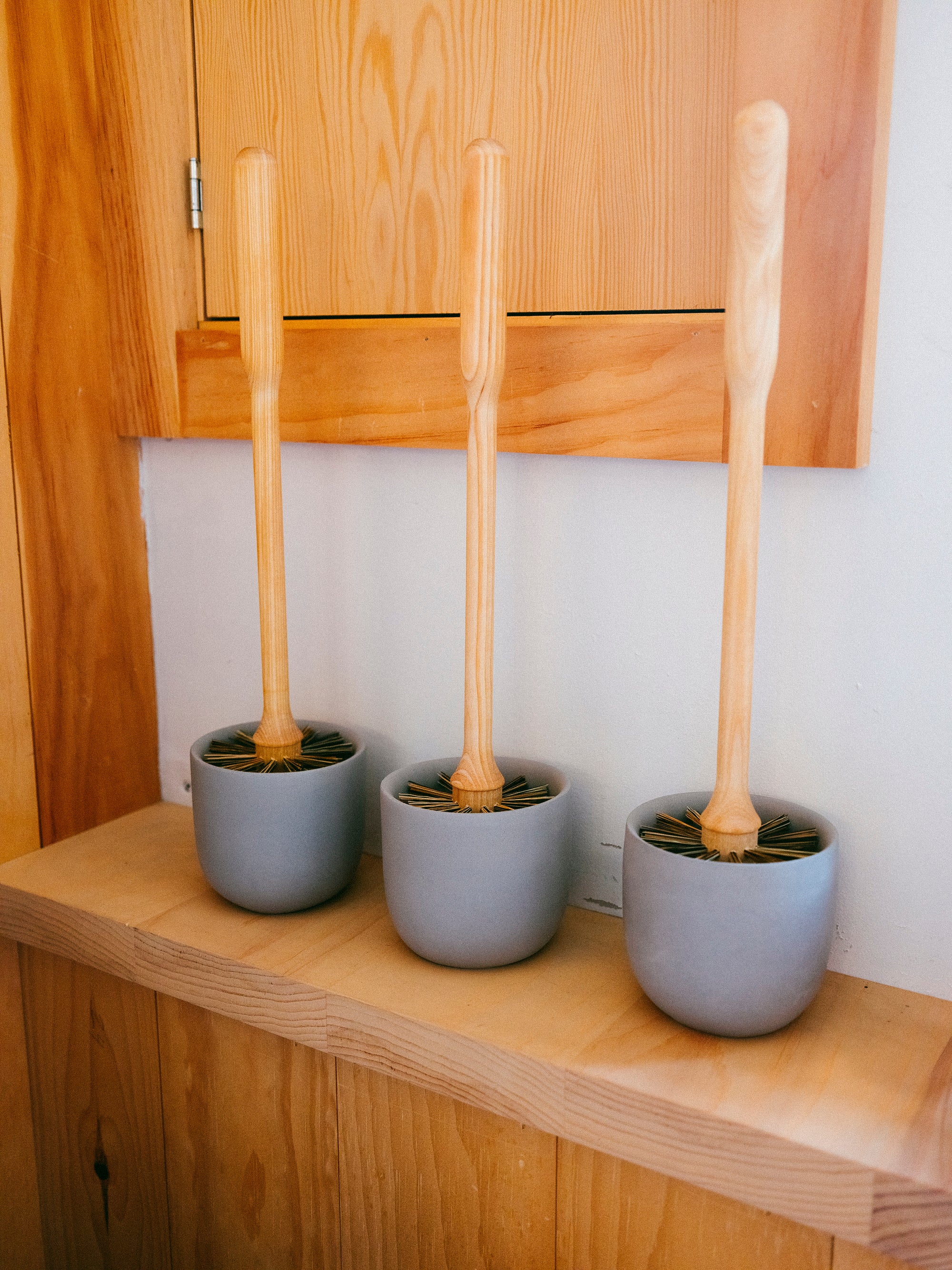 Toilet Brush with Concrete Cup