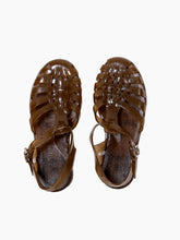 Load image into Gallery viewer, French Recycled Hemp Fisherman Sandals in Sepia
