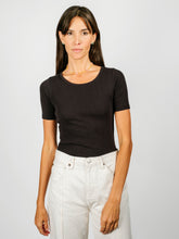 Load image into Gallery viewer, Paseo Tee | Black
