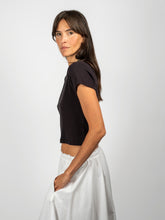 Load image into Gallery viewer, Isola Tee | Black
