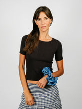 Load image into Gallery viewer, Paseo Tee | Black
