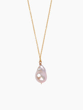 Load image into Gallery viewer, Baroque Pearl Drop Necklace
