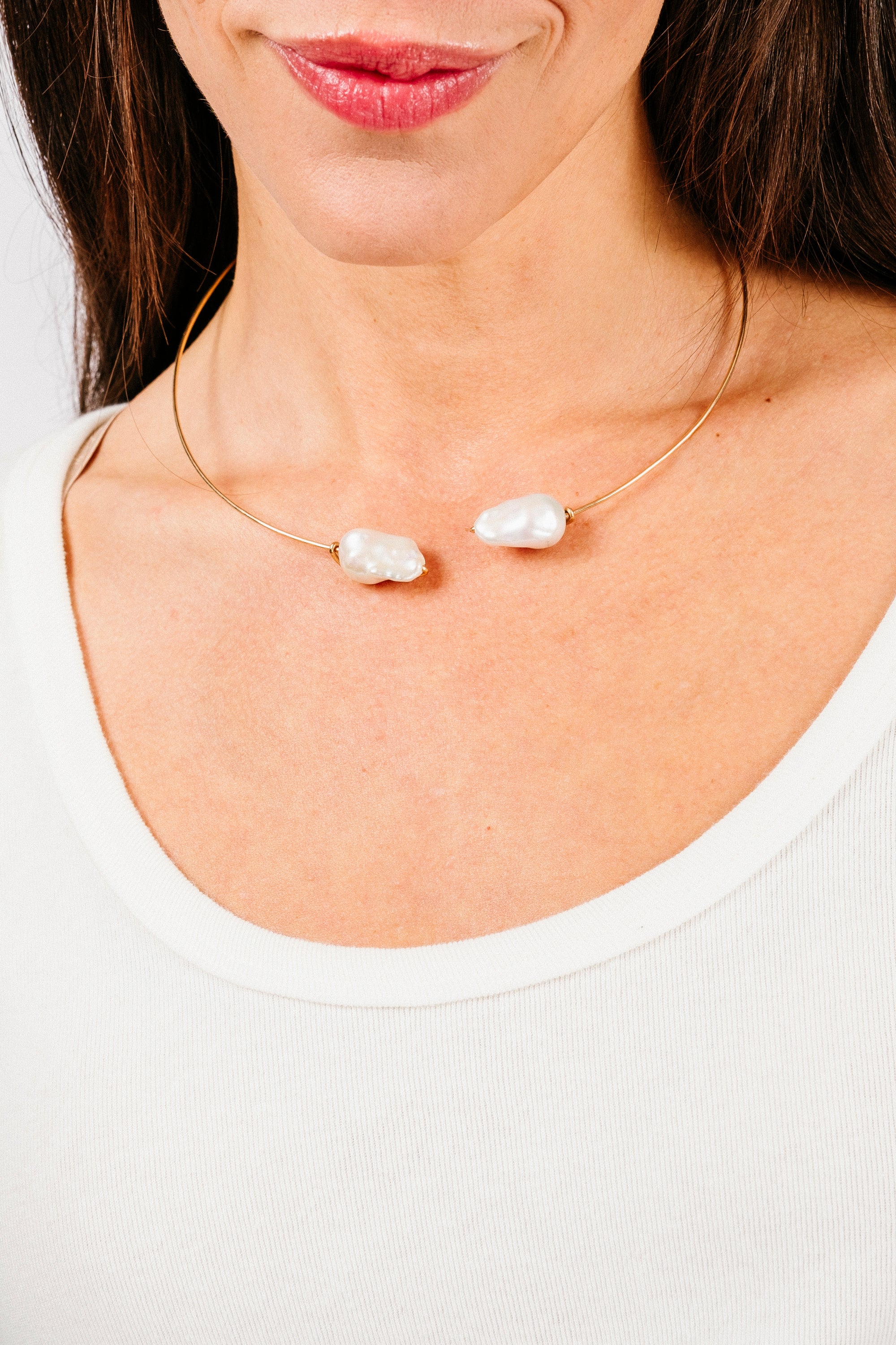 White Baroque Pearl Collar