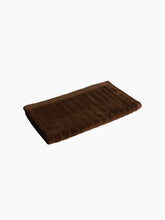 Load image into Gallery viewer, Organic Cotton Towels | Baina x Estudio Persona
