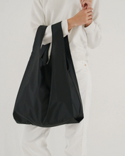 Load image into Gallery viewer, Standard Baggu - Black
