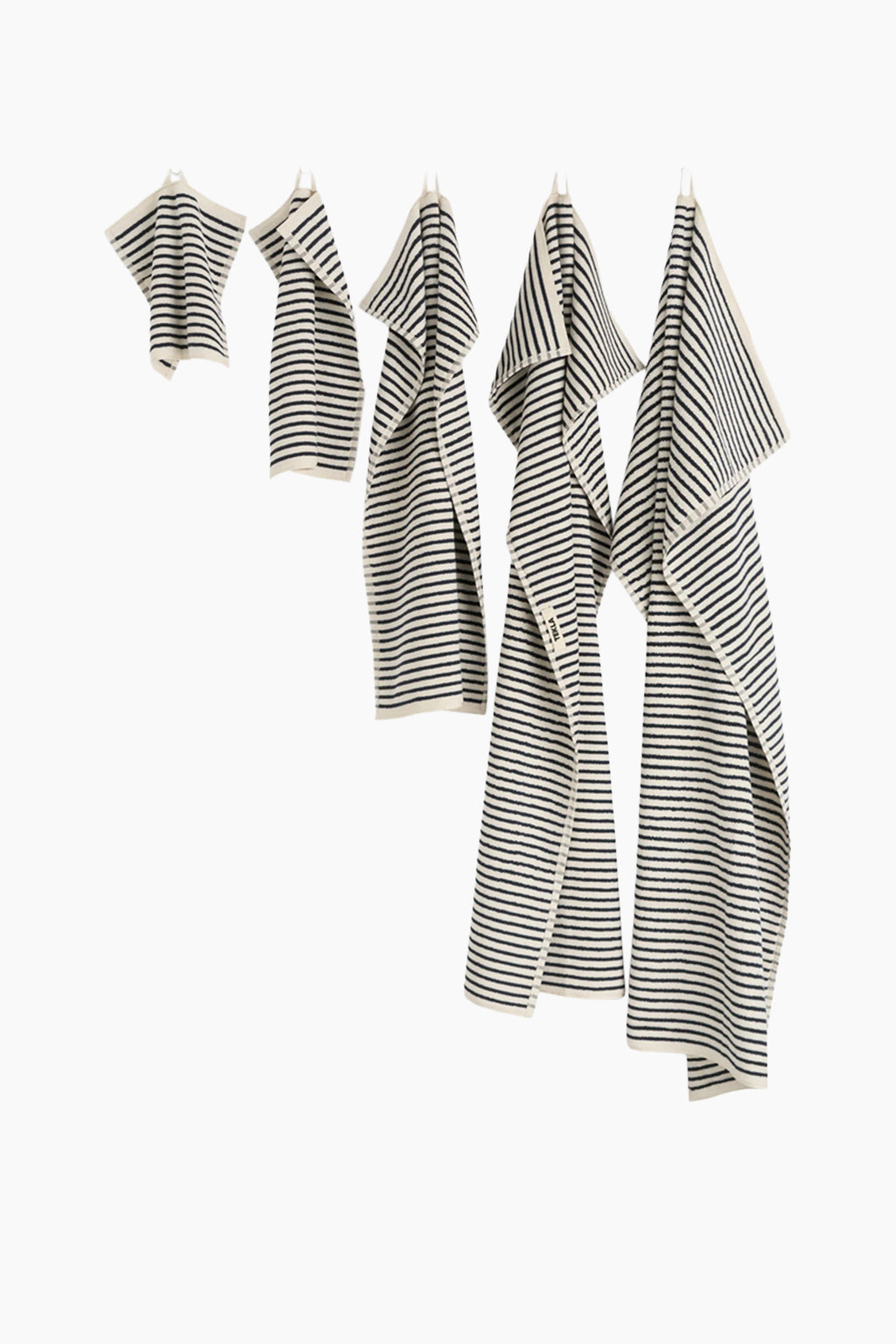 Organic Cotton Striped Towels & Bath Mat | Sailor