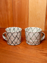 Load image into Gallery viewer, Chainlink Mugs
