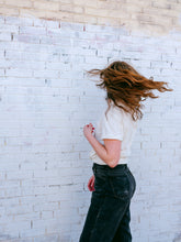 Load image into Gallery viewer, Jung Tee | Washed White
