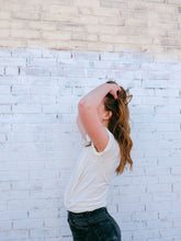Load image into Gallery viewer, Jung Tee | Washed White
