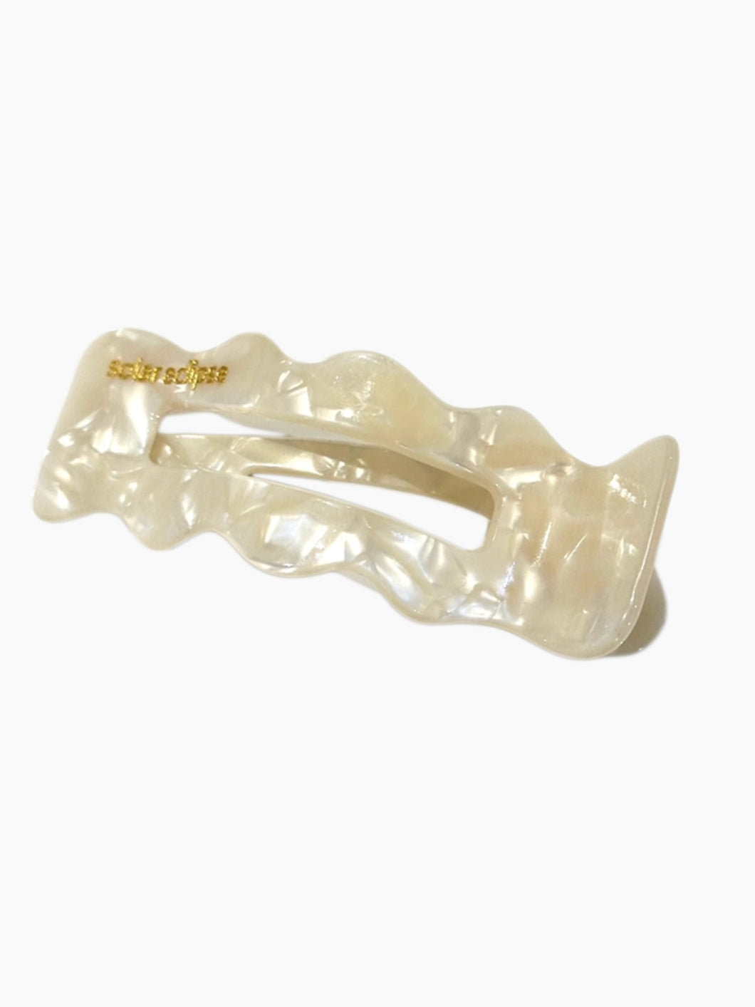 Scalloped Flat Lay Claw Clip | Pearl