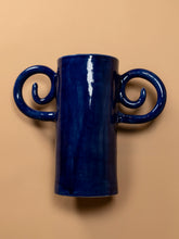 Load image into Gallery viewer, Espiral Vessel (Ojo)
