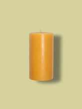 Load image into Gallery viewer, Large Beeswax Pillar
