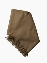 Load image into Gallery viewer, Alpaca Throw - Fawn
