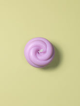 Load image into Gallery viewer, Swirl Violet Candle
