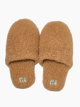 Load image into Gallery viewer, Adult Light Caramel Hotel Slipper
