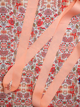 Load image into Gallery viewer, Gift Wrap
