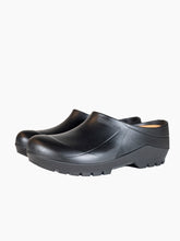Load image into Gallery viewer, Italian Black Garden Clogs
